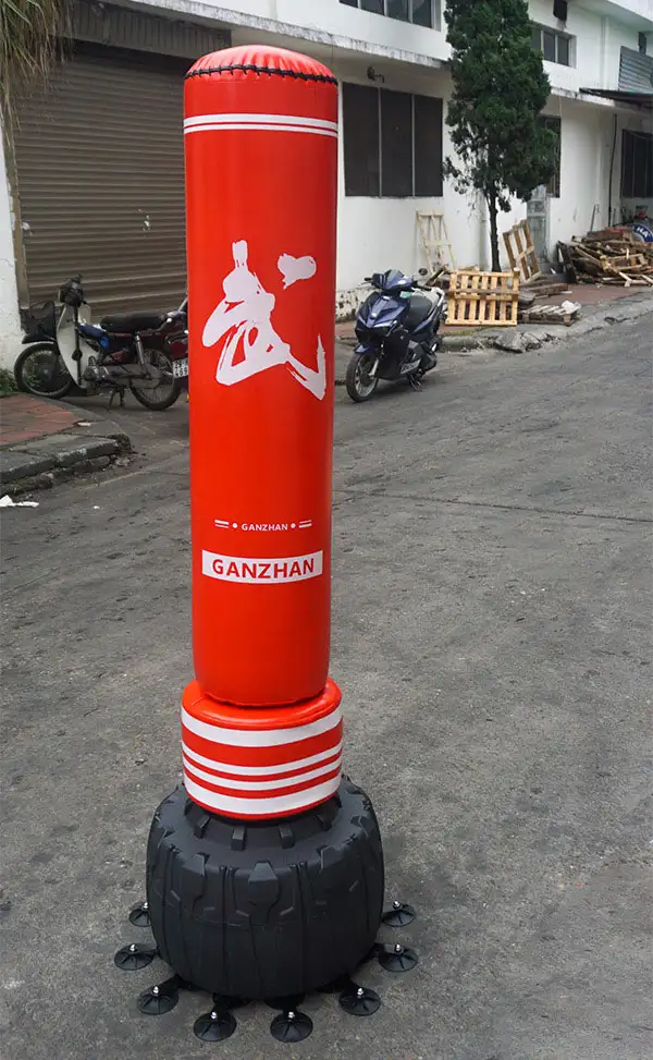 Hình ảnh thực tế trụ đấm bốc Ganzhan màu đỏ