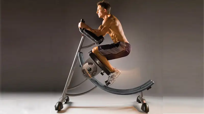 tập luyện với máy tập bụng